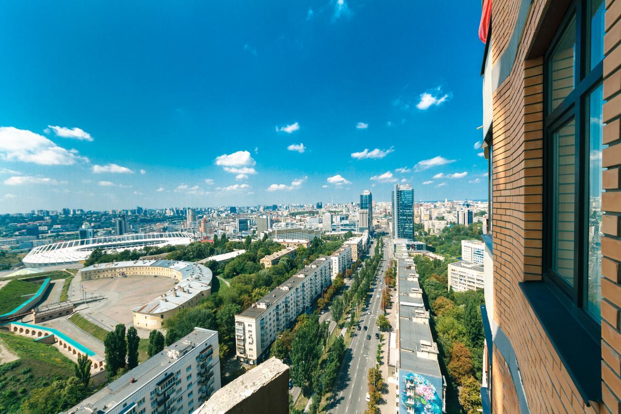 New Building Near Arena City Lesi Ukrainky 7A Kiev Esterno foto